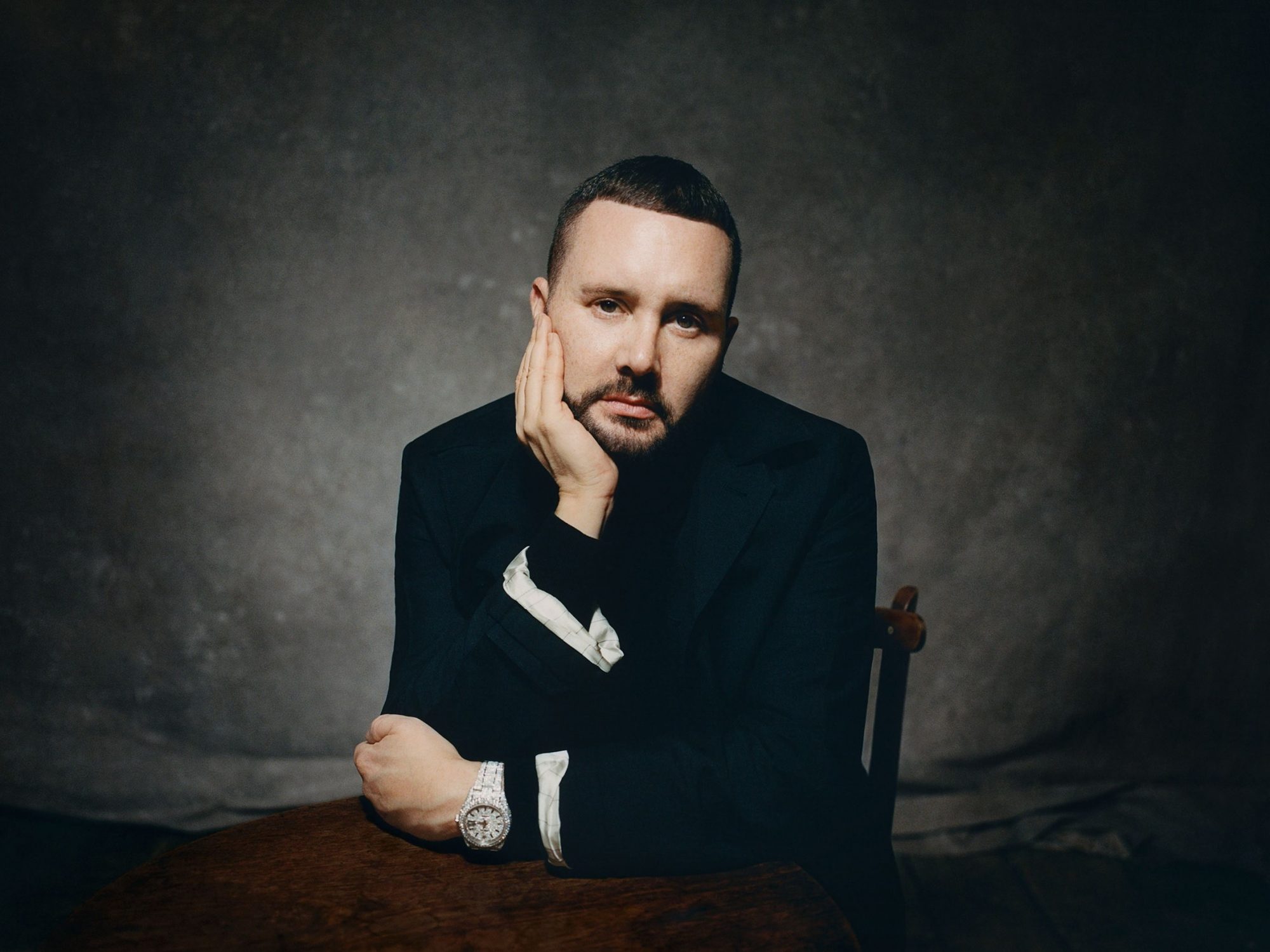 Kim Jones părăsește Dior după șapte ani de activitate