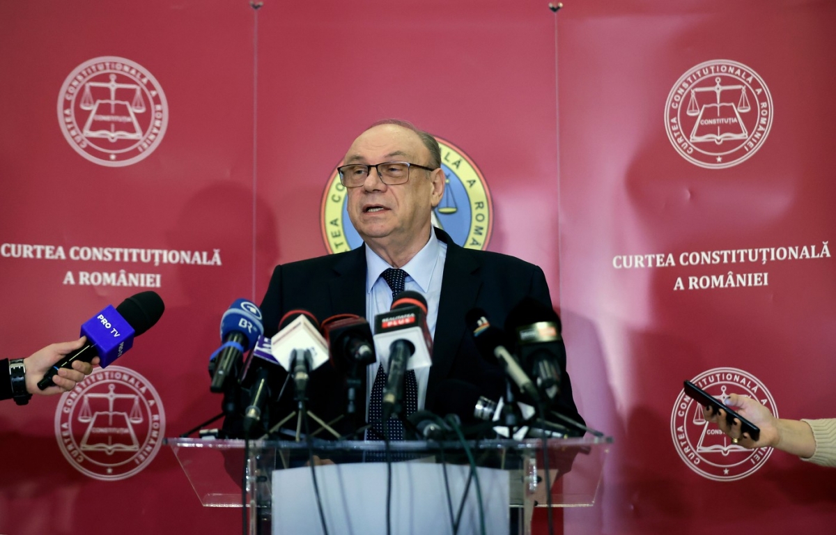 Președintele CCR a justificat anularea alegerilor și interzicerea candidaturii lui Călin Georgescu. Ion Cristoiu: „De ce se tem de candidatura lui?”