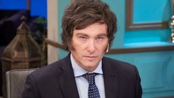 Președintele Argentinei vrea să interzică tratamentele hormonale şi tranziţi de gen în cazul minorilor