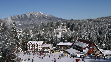 Cum e vremea la munte? Alexandru Matescu, reprezentat Teleferic: „Pârtiile sunt amenajate. Stratul de zăpadă este între 18-20 de centimetri”