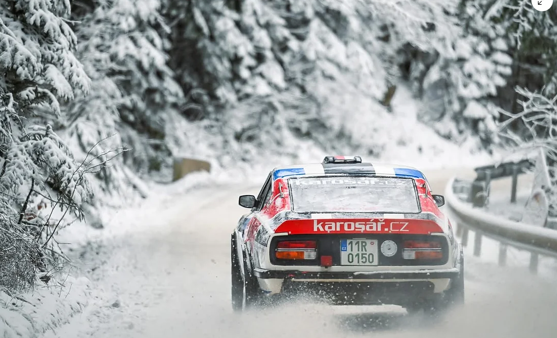 Începe Winter Rally Covasna. Flavius Croitoru concurează cu o Dacia Logan după două titluri naționale în 2024