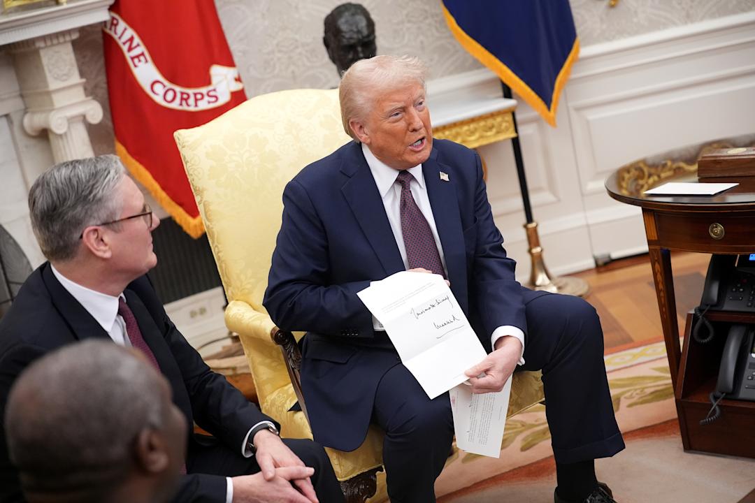 Regele Charles al III-lea i-a trimis lui Trump o scrisoare prin care îl invită într-o vizită de stat. Președintele SUA: „Răspunsul este da”