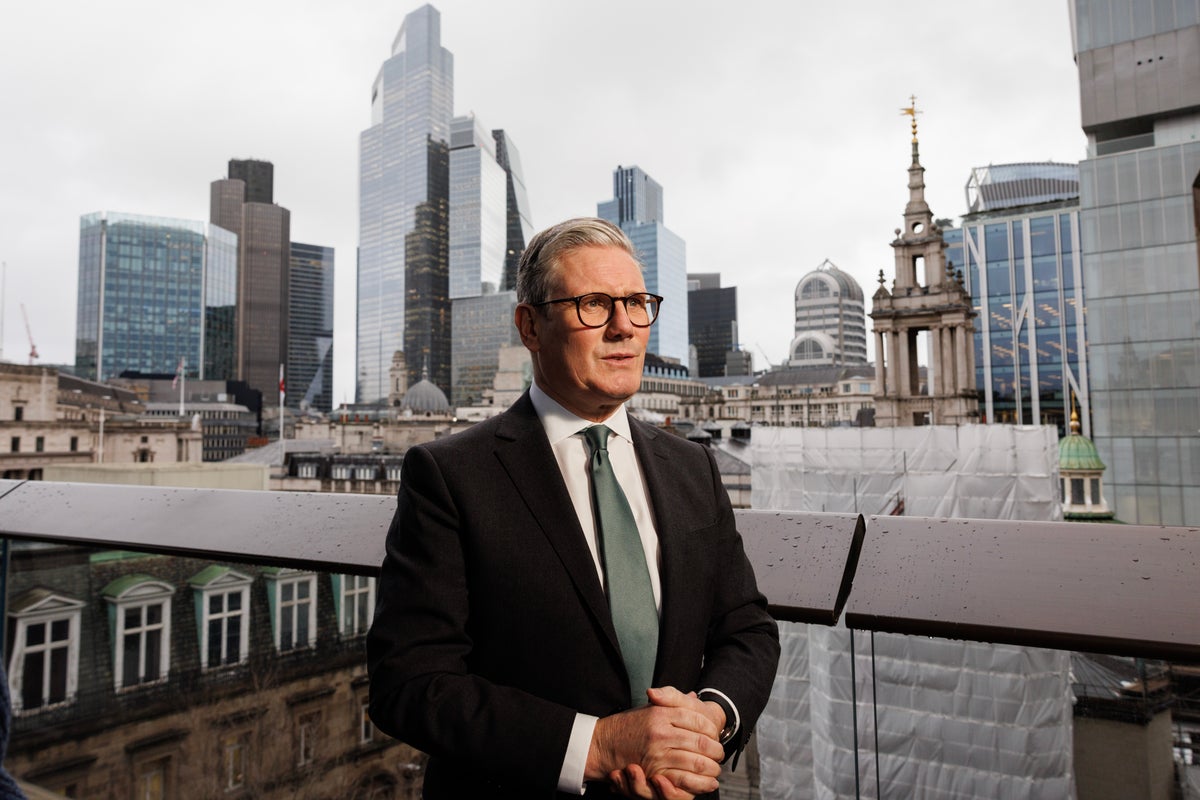 Trump a amenințat UE cu tarife comerciale. Sir Keir Starmer: „Regatul Unit nu alege între SUA și UE”