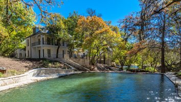 O proprietate de aproape 1.340 de hectare nu este ceva ce întâlnești des în Texas Hill Country. Ce facilități va aduce noului proprietar