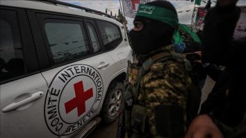 Hamas predă patru cadavre Crucii Roșii. Se așteaptă ca Israelul să elibereze sute de prizonieri palestinieni