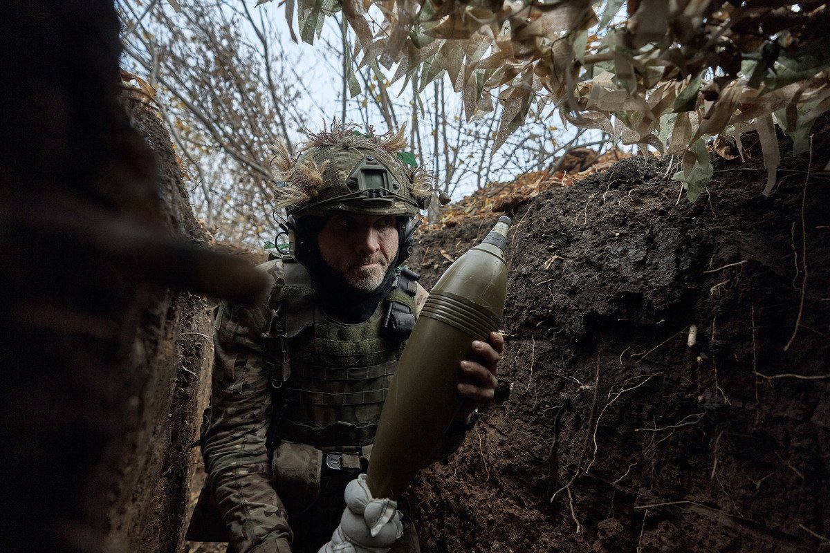 Armata Ucrainei se confruntă cu o lipsă acută de personal. Soldați fără experiență sunt trimiși pe front