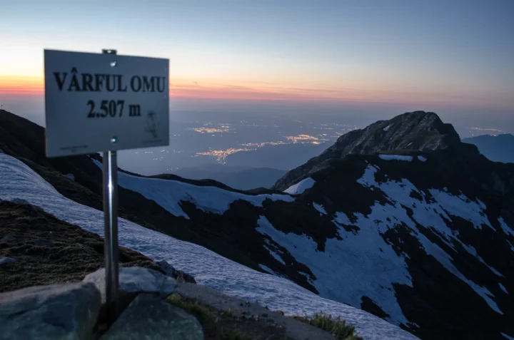 Pentru prima dată în peste 50 de ani, anul 2024 a adus temperaturi medii pozitive pe Vf. Omu, la peste 2500 de metri altitudine