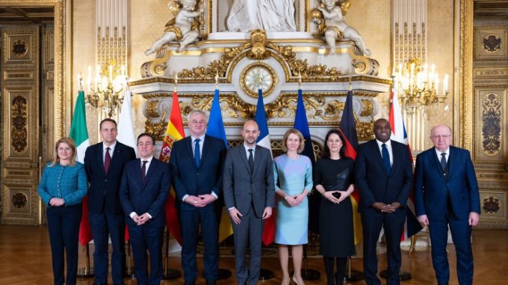Miniștrii de externe ai grupului Weimar s-au reunit la Paris: „Ucraina ar trebui să beneficieze de garanții de securitate puternice”