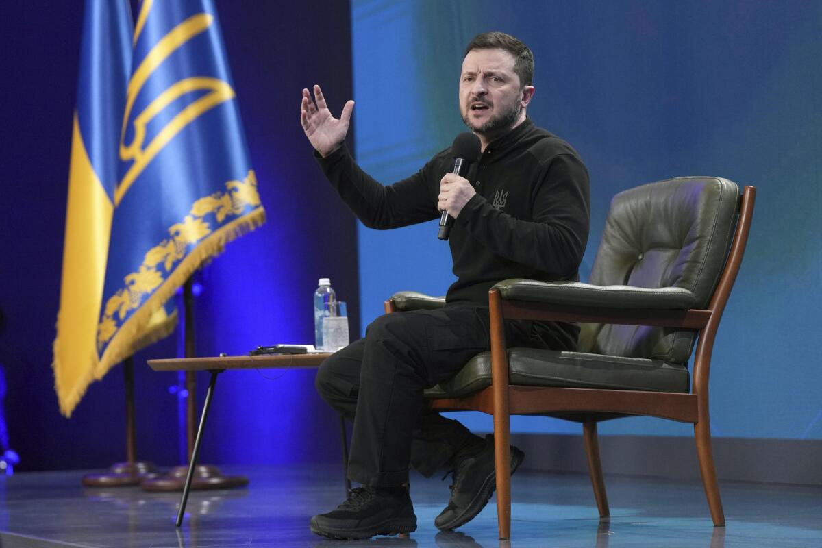 Zelenski a ajuns la Washington pentru a semna un acord care să acorde accesul Statelor Unite la mineralele rare ale Ucrainei