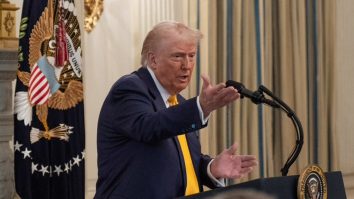 Țările din Asia și Europa au avertizat că vor lua represalii împotriva SUA: Ce țări îl amenință pe Trump cu un război comercial global