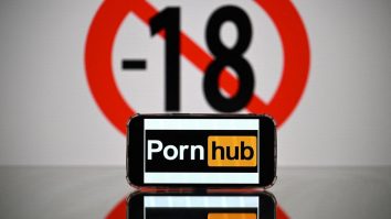 Canadienii îi taxează pe americani. Au creat o petiție pentru blocarea SUA pe site-ul Pornhub