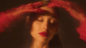 Ariana Grande lansează varianta deluxe a albumului „Eternal Sunshine”. Când îl poți asculta?