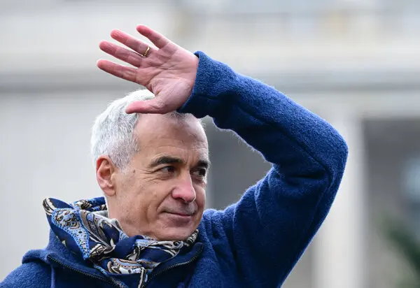 Lucian Romaşcanu: „Cel mai bine pentru democraţia românească ar fi fost ca domnul Călin Georgescu să fie bătut la vot”