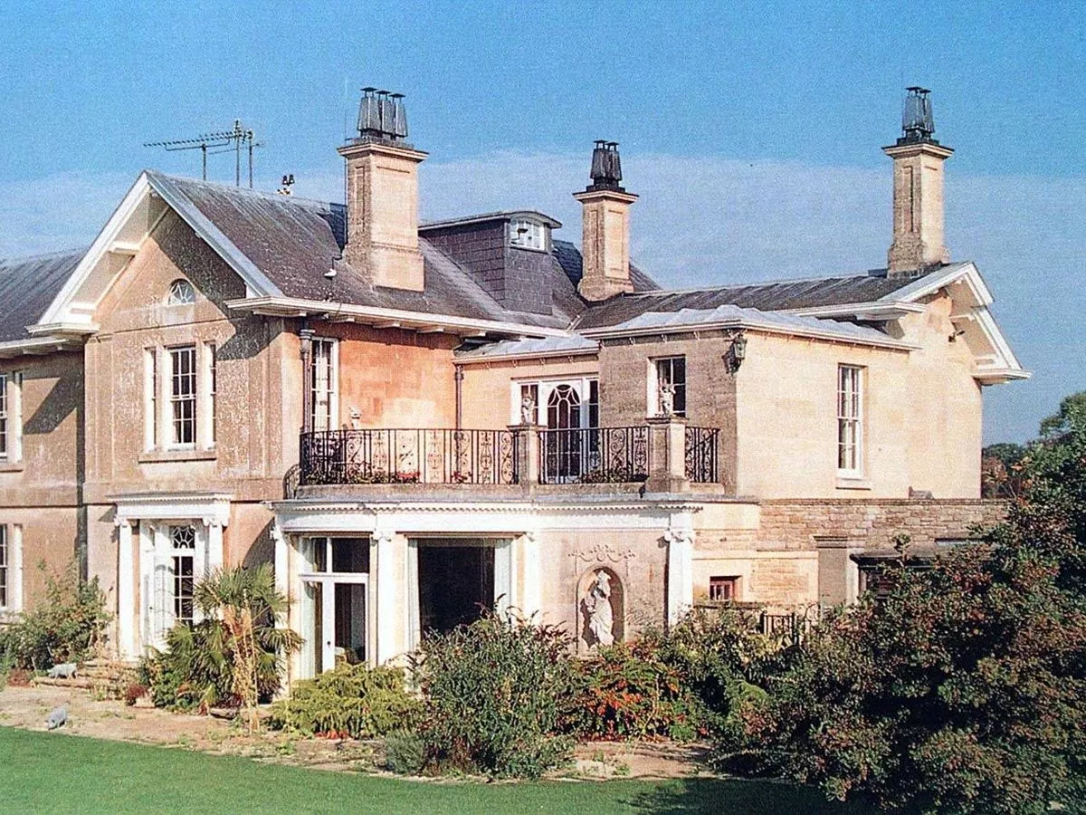 Regele Charles al III-lea al Marii Britanii cumpără o proprietate din Wiltshire. Casa valorează 3 milioane de lire sterline