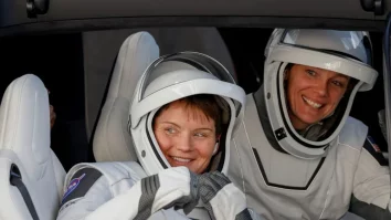 VIDEO. SpaceX trimite un nou echipaj la Stația Spațială Internațională. Astronauții NASA se întorc acasă după 9 luni