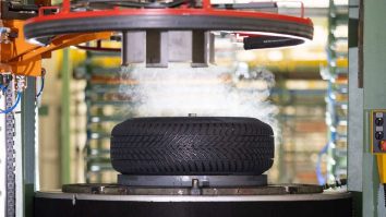 Prima fabrică Nokian Tyres fără emisii CO2 anunţă prima anvelopă produsă în România