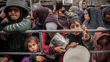 Medicii și lucrătorii umanitari atrag atenția asupra malnutriției din Gaza