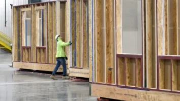 O companie din Colorado construiește case imprimate 3D în doar șapte zile, dintr-un material special pe bază de cânepă și var