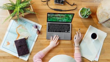 Inteligența Artificială e noul tău agent de turism. 87% dintre turiști au încredere în A.I. când vine vorba de planificarea unei vacanțe