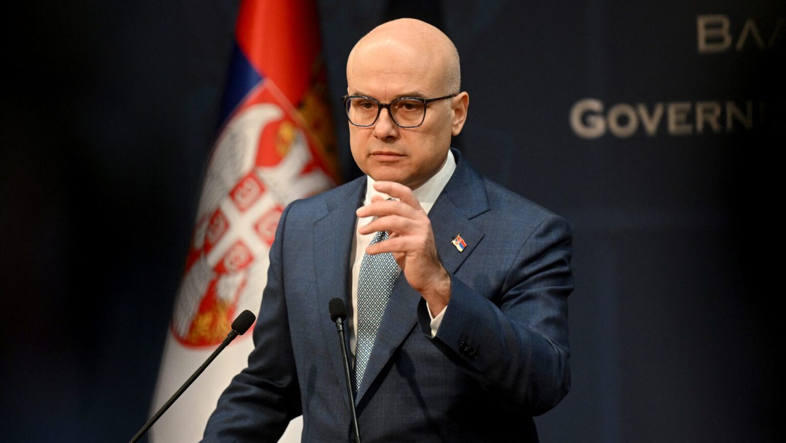 Premierul Serbiei a demisionat oficial: Protestele continuă în Belgrad