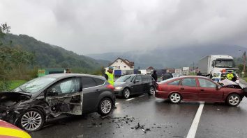 România este țara cu cele mai multe accidente mortale din Uniunea Europeană. Titi Aur, expert în conducere defensivă: „Principala cauza de mortalitate este indisciplina pietonilor”