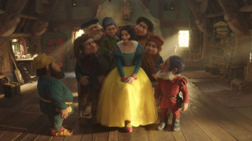 Actorii cu nanism vor protesta în fața studiourilor Disney. Revolta vine după ce în Snow White, compania nu folosește oameni pentru cei 7 pitici