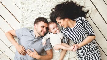 STUDIU. Oamenii nu își pot accesa amintirile de când erau bebeluși. Ce au descoperit cercetătorii cu ajutorul fMRI