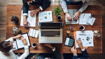 Companiile din România evită tot mai mult să facă angajări. Ce schimbări trebuie aduse pieței muncii