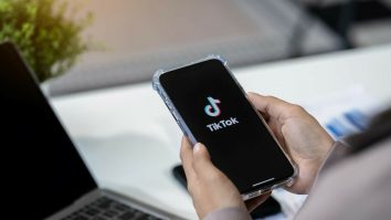 CNA solicită TikTok să elimine conținutul care instigă la violență împotriva membrilor Biroului Electoral Central