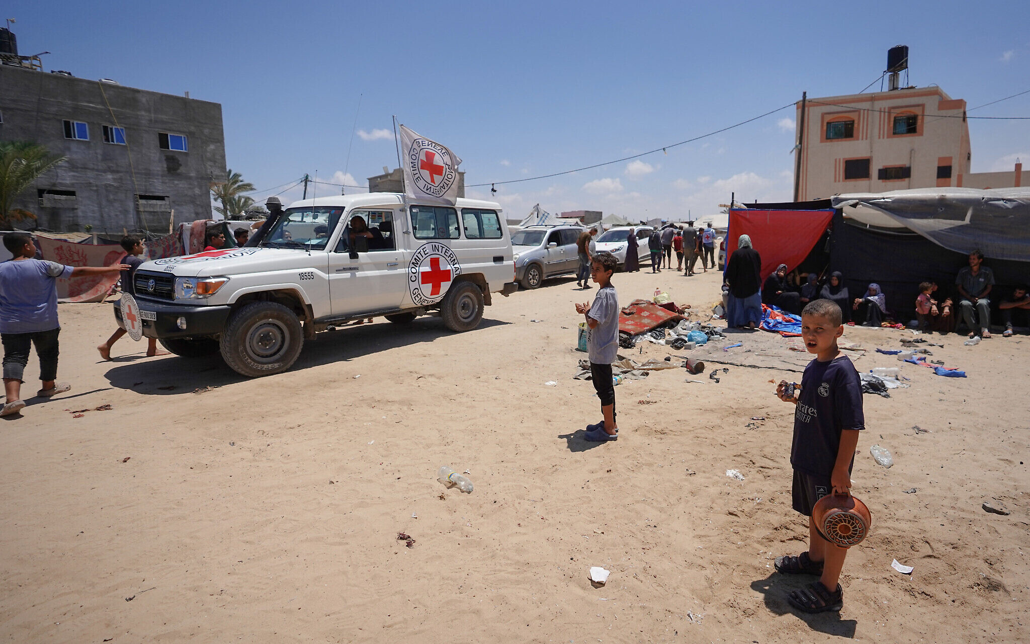 Crucea Roșie este „revoltată” după ce forțele israeliene au ucis mai mulți medici în Gaza. Ce mesaj a transmis IDF