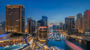 Numărul expaților din Dubai în căutarea unui loc de muncă crește. Cât de scump a devenit traiul