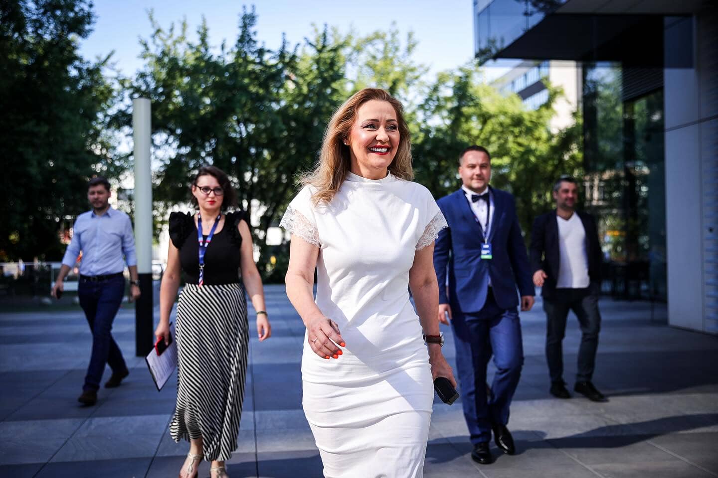 Campania electorală începe în câteva zile. Elena Lasconi se teme că instituțiile vor fi la fel de inerte în cazul TikTok