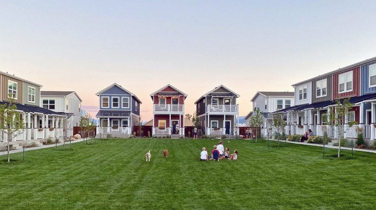 O firmă din SUA face case imprimate 3D în 7 zile. Materia primă? Cânepă