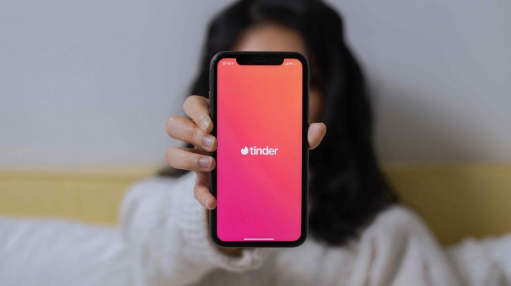 Cum te ajută A.I. să găsești dragostea: Tinder introduce un nou „wingman”