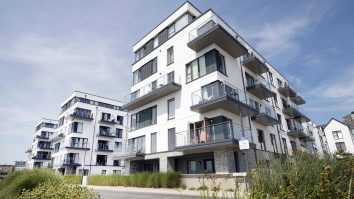 Piața imobiliară din România are de suferit. Daniel Crainic, director de marketing: „Oamenii trebuie să rămână activi în piață și să facă oferte”