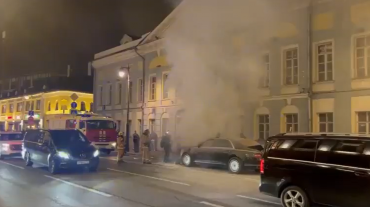 Panică la Kremlin: O limuzină din flota lui Putin a explodat în Moscova, în apropierea sediului serviciilor secrete ruse