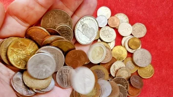 Un vânzător din Spania a fost arestat pentru că dădea rest monede false. Cum a fost prin suspectul