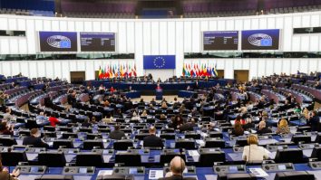 Parlamentul European aprobă un pachet de 1,9 miliarde de euro pentru Republica Moldova