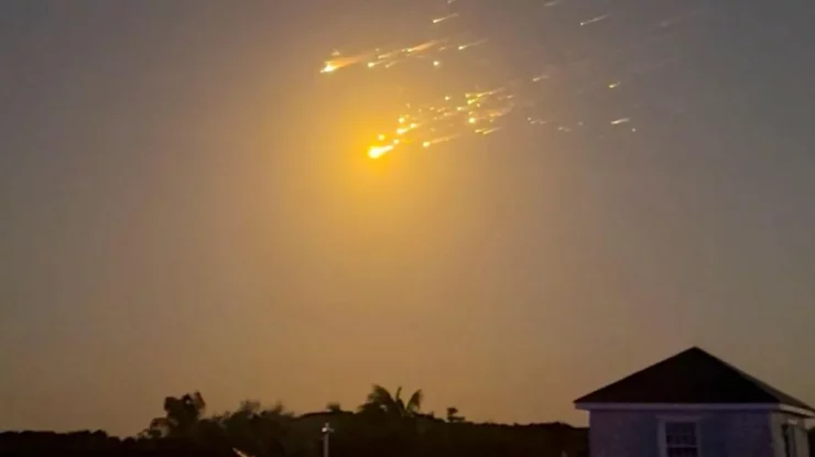 Racheta Starship a SpaceX a explodat în spațiu la scurt timp după lansarea din Texas, în timpul celei de-a opta misiuni de testare