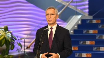 Fostul secretar general al NATO, Jens Stoltenberg, s-a întors în politica norvegiană ca Ministru de Finanțe. Cum se modifică sondajele înainte de alegeri