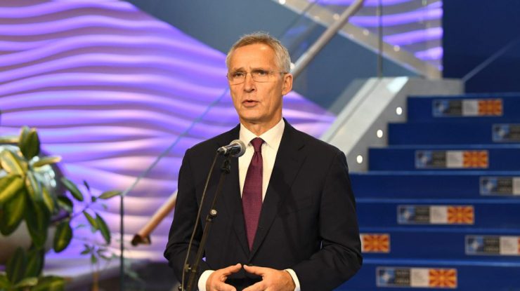 Fostul secretar general al NATO, Jens Stoltenberg, s-a întors în politica norvegiană ca Ministru de Finanțe. Cum se modifică sondajele înainte de alegeri