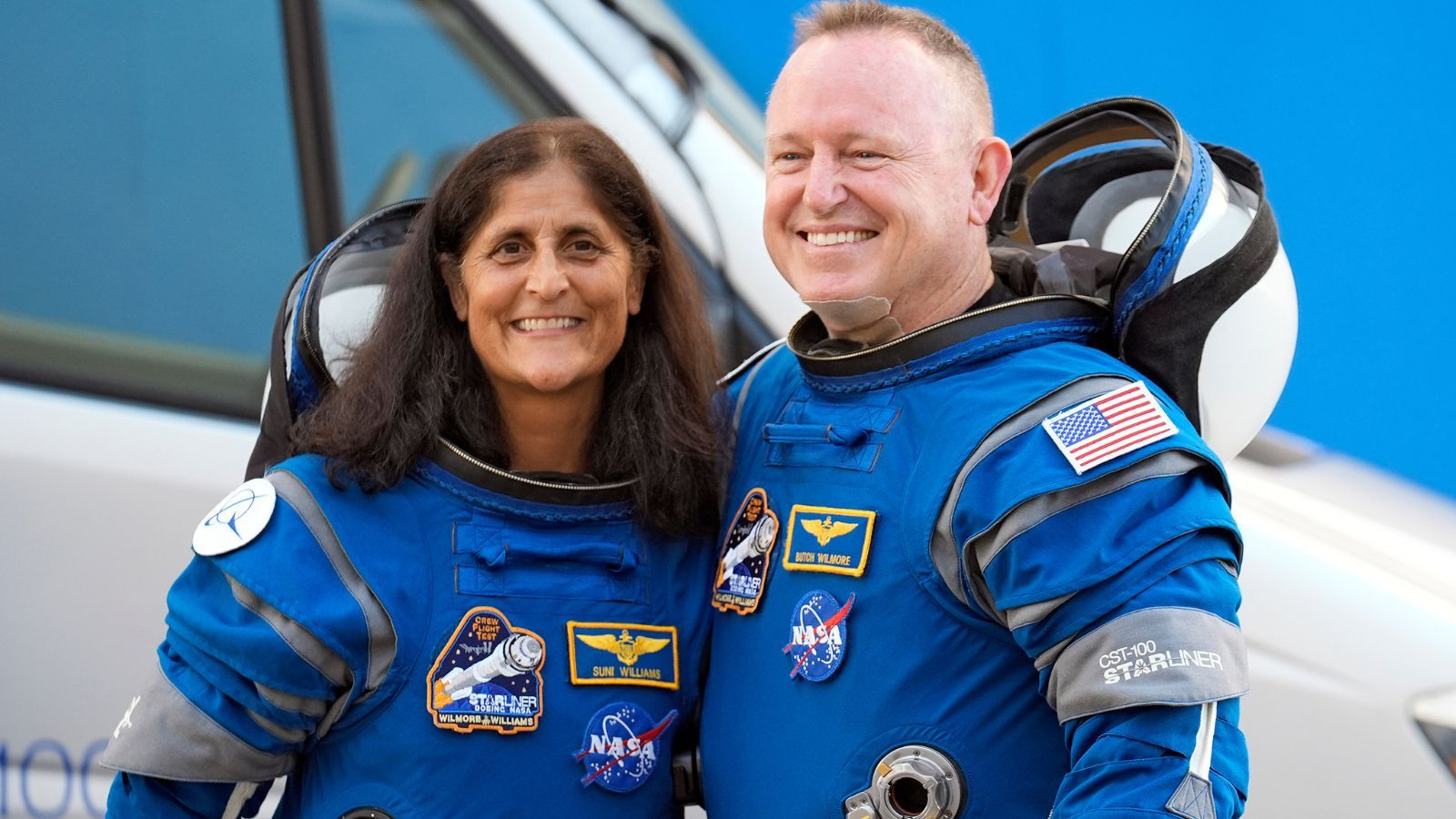 Capsula SpaceX a ajuns la Stația Spațială Internațională. Când vor ajunge pe Pământ astronauții NASA