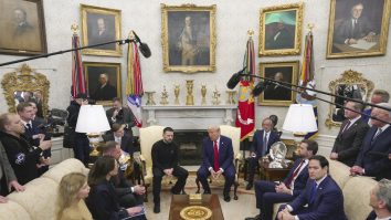 Zelenski spune cu ce a greșit la Casa Albă, într-un interviu pentru revista TIME. În ce moment s-a stricat întâlnirea cu Trump