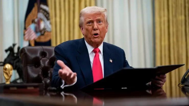 Un judecător federal a dispus agențiilor guvernamentale să restabilească locurile de muncă ale angajaților concediați de administrația Trump