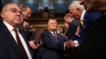 Directorul CIA confirmă că SUA au oprit furnizarea de informații către Ucraina. Care este scopul lui Trump