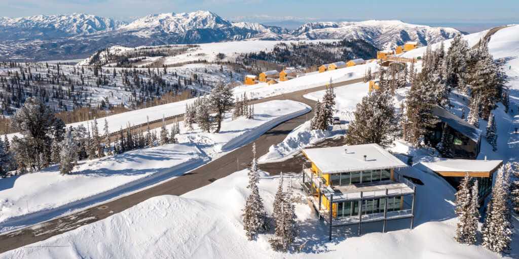 Reed Hastings, cofondatorul Netflix, te cheamă pe powder la schi. Cum arată Powder Mountain din Utah