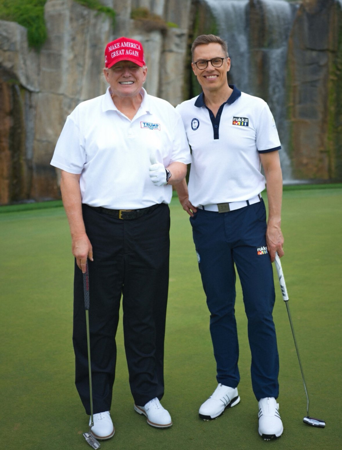 Trump și Președintele Finlandei s-au întâlnit la o partidă de golf. Președintele american anunță că SUA va cumpăra icebreakers din Finlanda