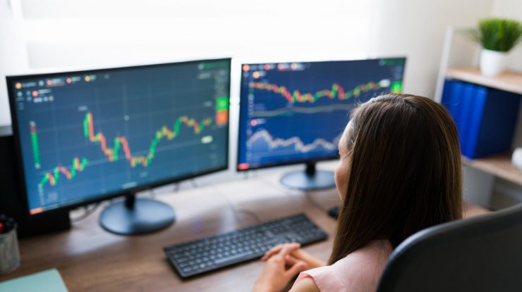 (P) Primii pași în tranzacționarea indicelui S&P 500: Cum să pornești responsabil pe drumul investițiilor