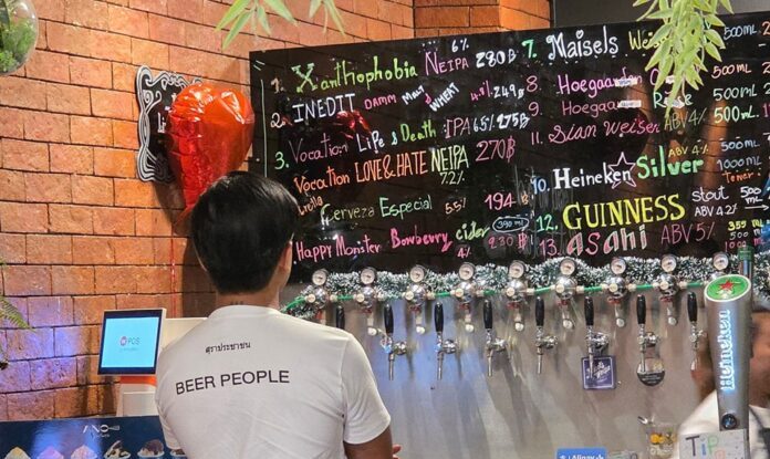 Thailanda permite turiștilor să cumpere alcool în timpul sărbătorilor. Schimbarea va avea loc înainte de 11 mai