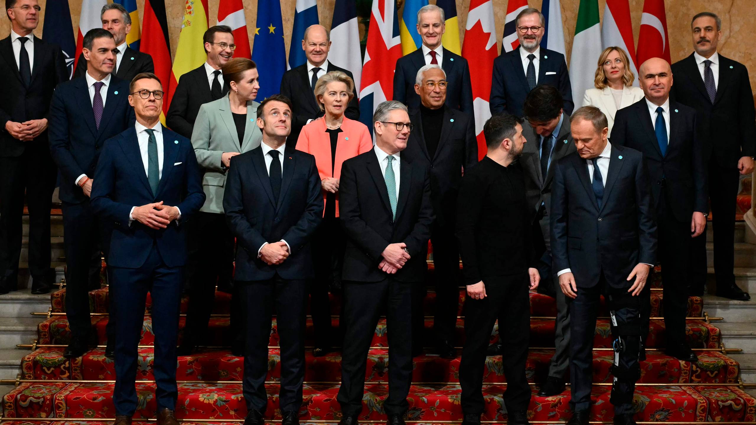 Liderii UE discută despre planul ReARM Europe. Macron pune pe agenda Consiliului European folosirea capabilităților nucleare franceze